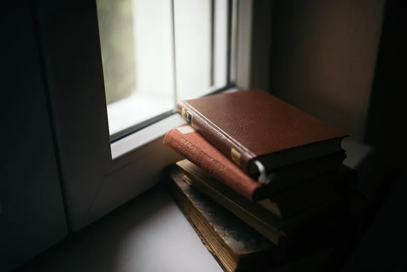 Before the Genre Knew Their Names: Five Debut Authors Who Were Quietly Ahead of Everyone